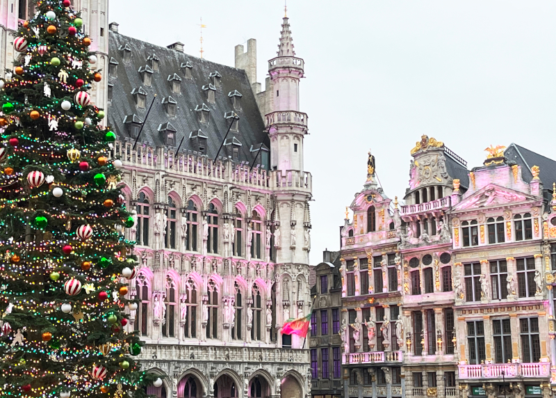 Brussels in December, seasonal atmosphere in the city centre