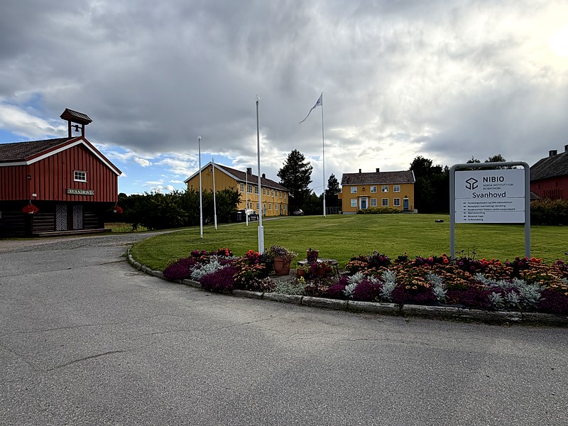 The NIBIO Svanhovd site sign listing the functions on the campus